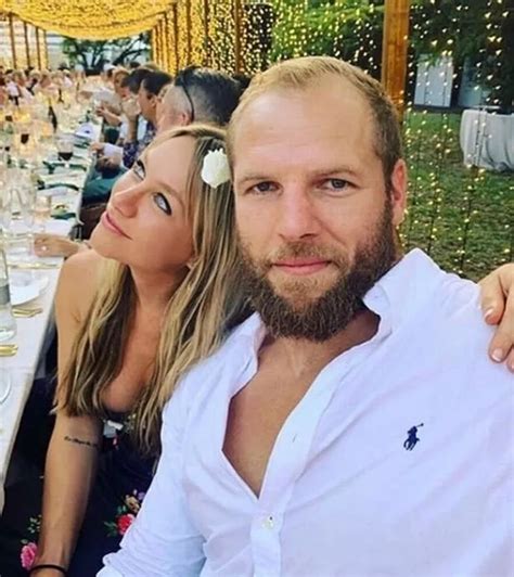 James Haskell left fuming after wife Chloe shares snaps of him。